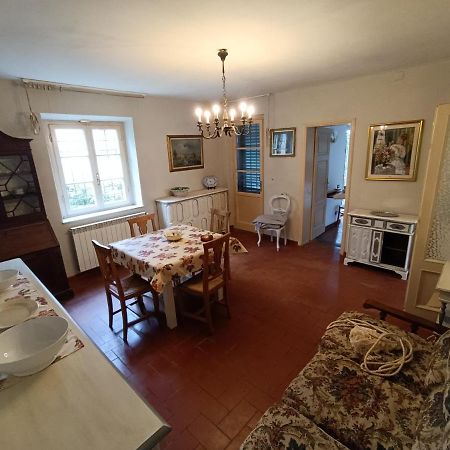 Cozy Apartment Near The City Walls Lucca Exterior foto